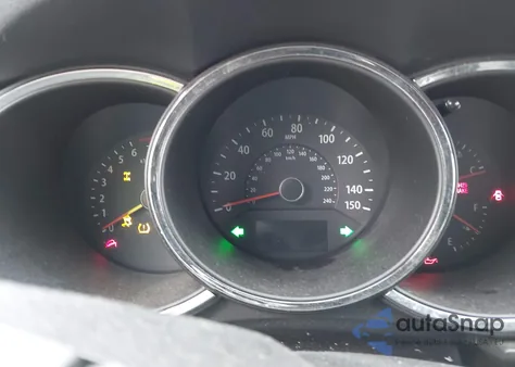 2013 Kia Sorento Lx z USA, uszkodzony, nr VIN 5XYKTDA66DG424163